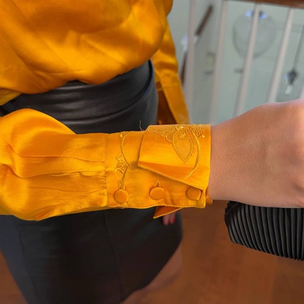 Vibrant Yellow Blouse with Flared Sleeves - Picture 7 of 7